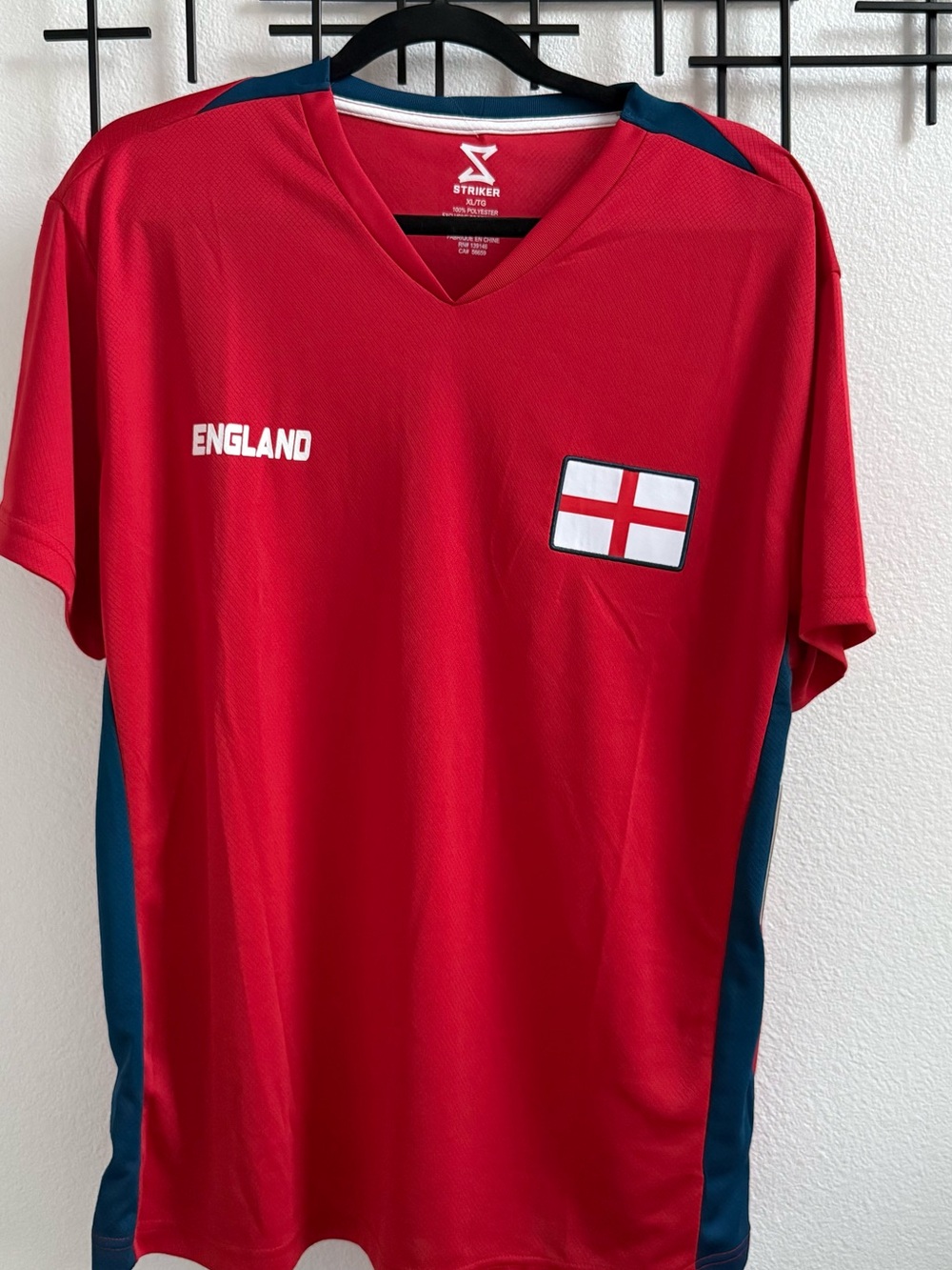 NWT England Soccer Jersey Men’s XL Red Shirt
